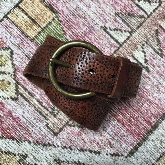 Tooled Floral Leather Brown Belt Gold Brass Circular Buckle Boho Rustic - Picture 2 of 7